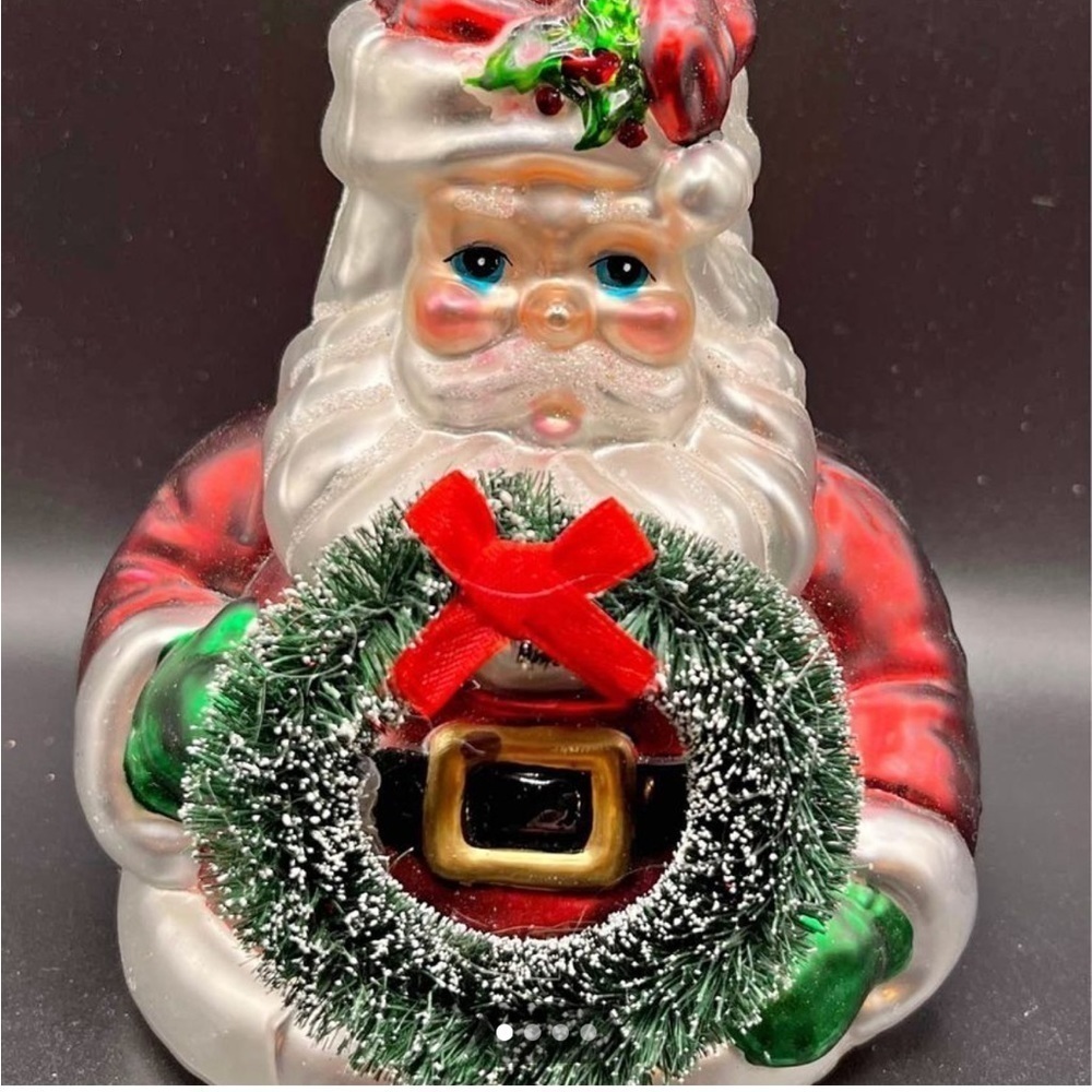 DEPARTMENT 56 Christmas Candle Holder Santa With Bottlebrush Wreath